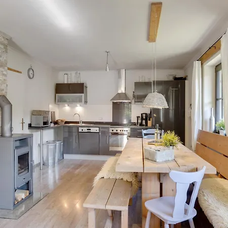 Spacious In In Salzburger Land, Cleaning Included *